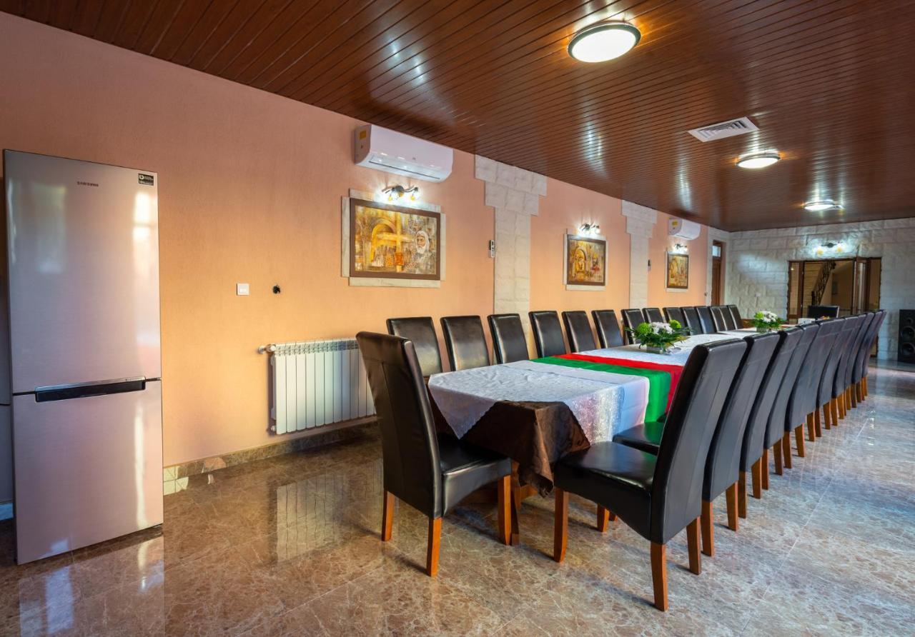 Family Hotel Preslav Zewnętrze zdjęcie